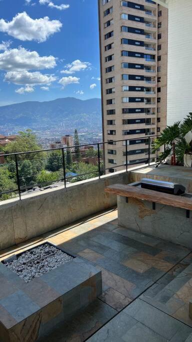 Apartament Apartamento De Lujo Con La Mejor Vista De Medellín Zewnętrze zdjęcie