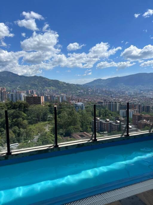 Apartament Apartamento De Lujo Con La Mejor Vista De Medellín Zewnętrze zdjęcie