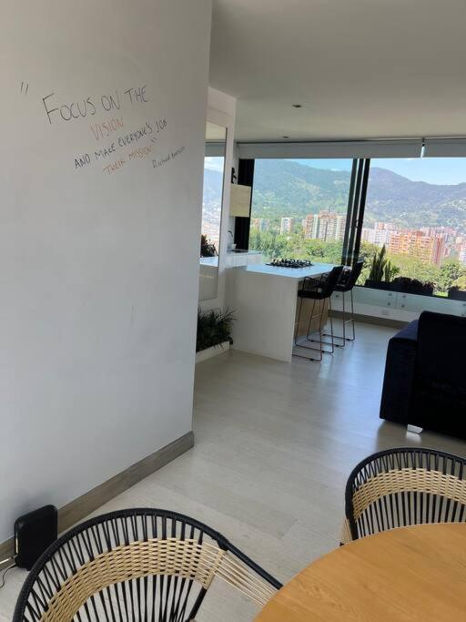 Apartament Apartamento De Lujo Con La Mejor Vista De Medellín Zewnętrze zdjęcie